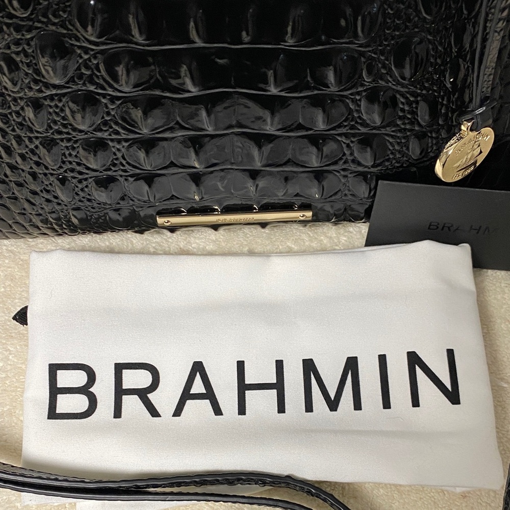 NWOT Brahmin Black Crocodile-Embossed Shoulder Bag - Picture 3 of 10